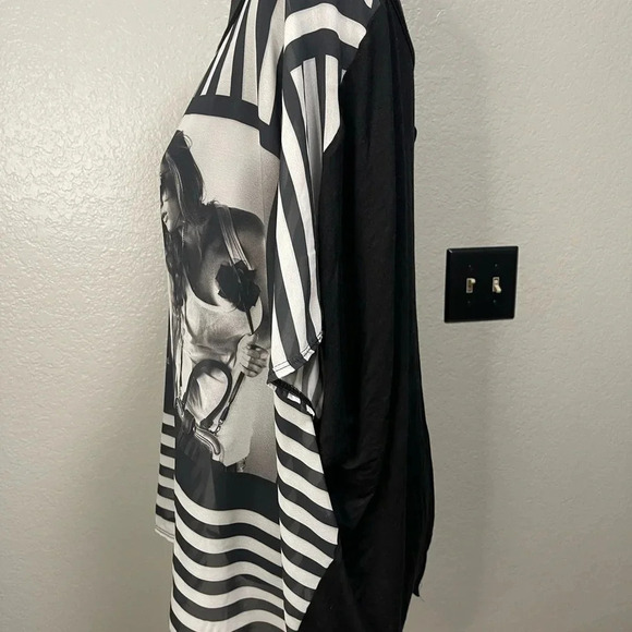 Sheer open back short sleeve top 3XL - Picture 3 of 4